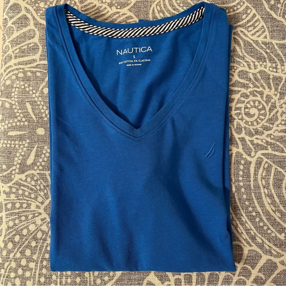 Nautica Women's Blue V-Neck Tee - Picture 2 of 3